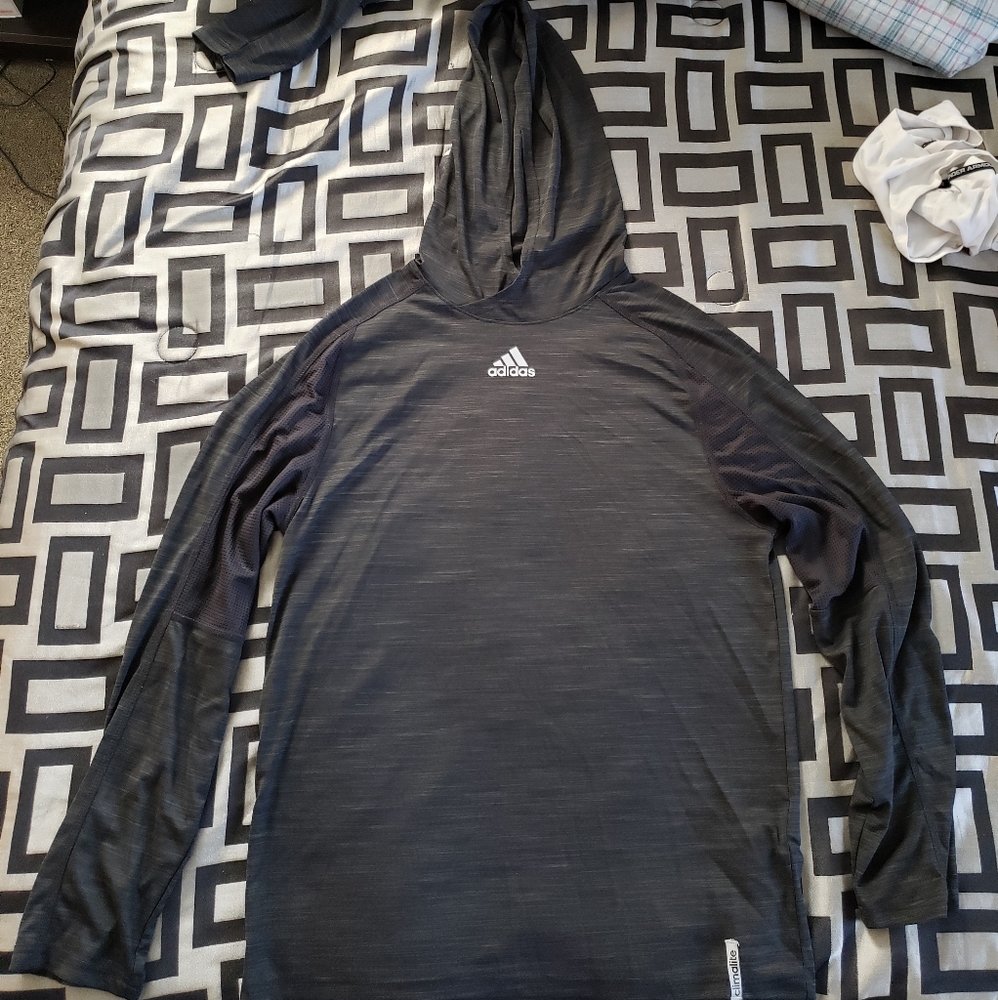 Addidas stringless hoodie